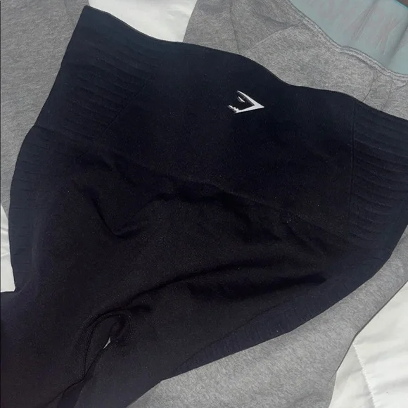 Gymshark Black and Gray Leggings Bundle. - Picture 3 of 4